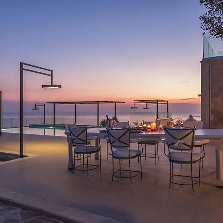 Roxa Villa